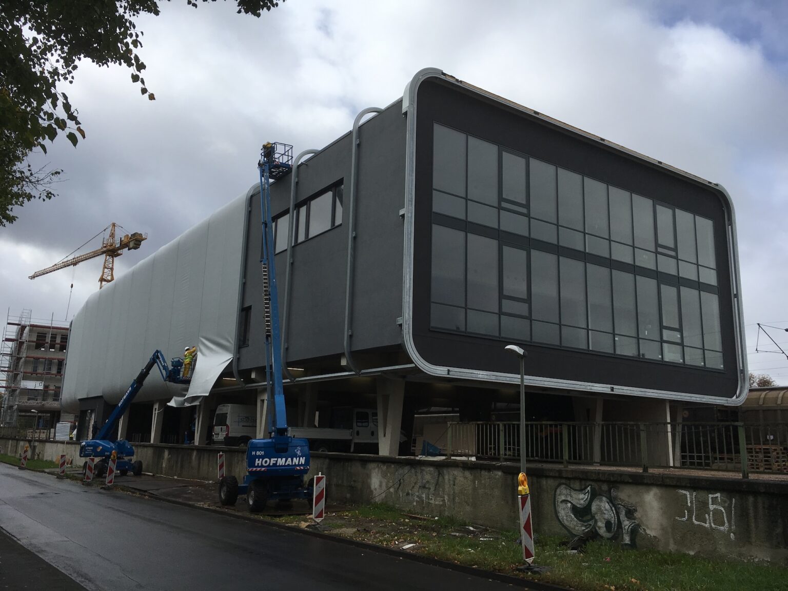 stahlservice-jansen.de-textilfassade-gleis13-1