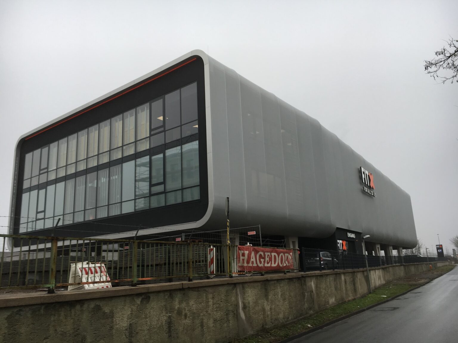 stahlservice-jansen.de-textilfassade-gleis13-4